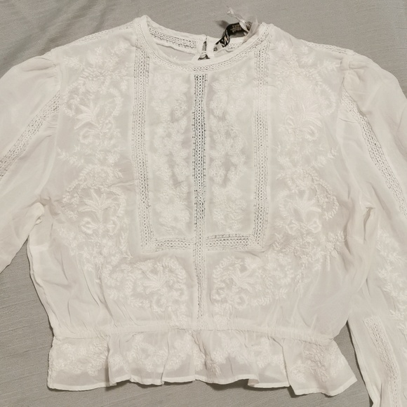 Zara  blouse - Picture 2 of 10
